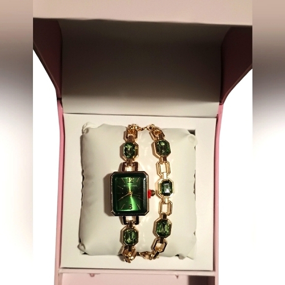 Women's Alexis Bendel Gold-Tone Analog Watch and Bracelet Set - Picture 3 of 6